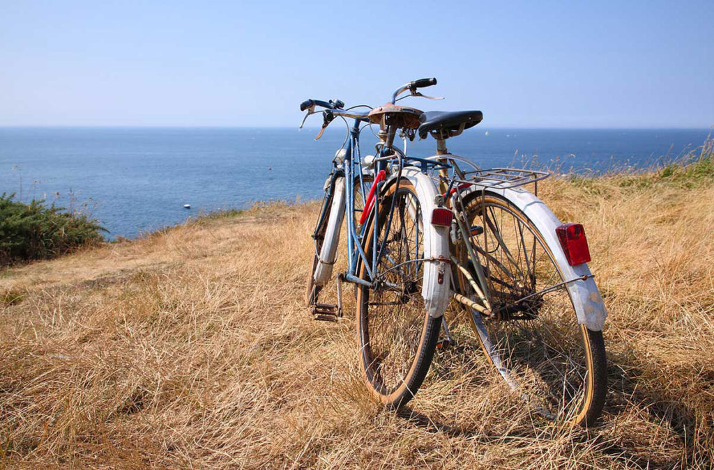 Image of a bicycle on a hill