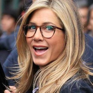 Jennifer Aniston (one of Gary’s faves!) sporting Oliver Peoples’ eyeglasses